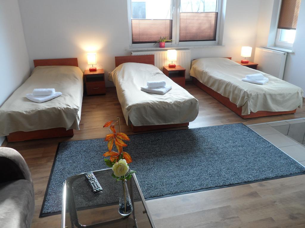 Hotelik Gold Raszyn Ruang foto